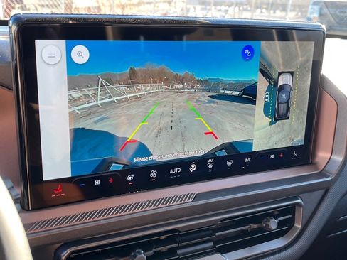 New 2025 Ford Bronco Sport Outer Banks w/ Outer Banks Tech Package+ image 10