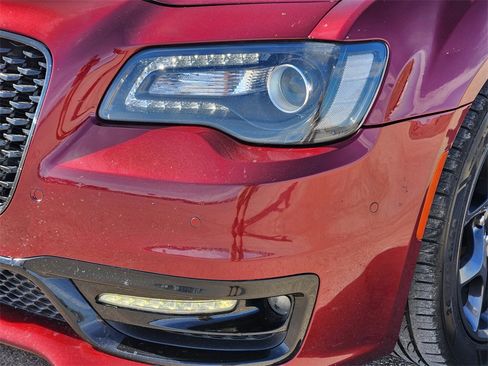 Used 2020 Chrysler 300 S w/ 300S Premium Group image 9