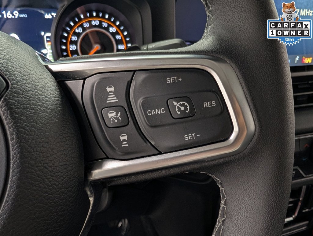 Used 2026 Jeep Wrangler Unlimited Sahara AWD/4WD image 21