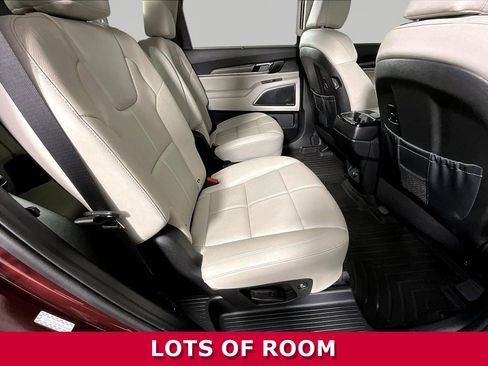 Used 2022 Kia Telluride SX w/ Nightfall Edition Package AWD/4WD image 23