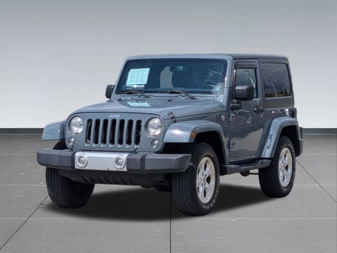 Used 2014 Jeep Wrangler Sahara w/ Dual Top Group AWD/4WD image 8