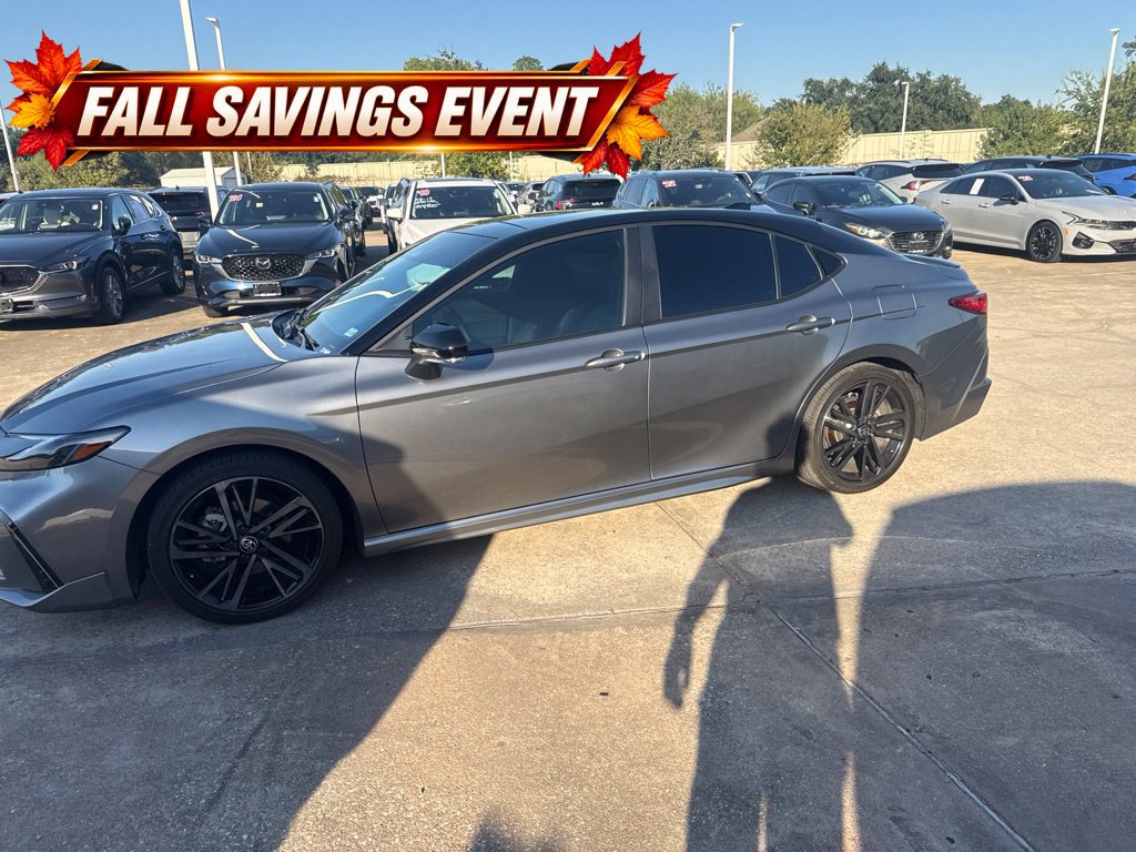 Used 2025 Toyota Camry XSE FWD image 2