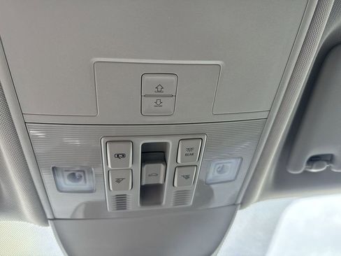 New 2026 Volkswagen Taos SEL image 12