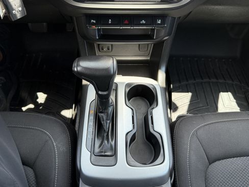 Used 2021 Chevrolet Colorado LT w/ Fleet Safety Package RWD image 29