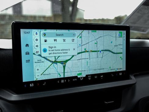 Used 2025 Ford Explorer Active image 6