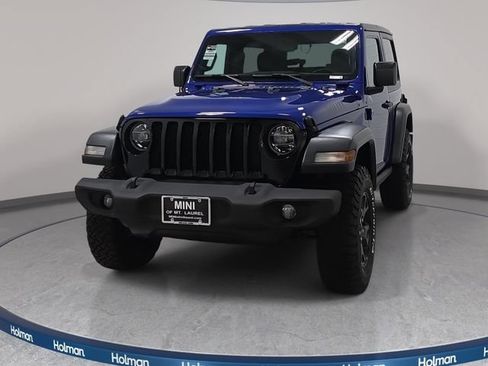 Used 2020 Jeep Wrangler Sport AWD/4WD image 3