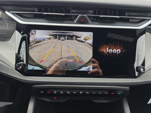 New 2026 Jeep Cherokee Laredo image 26