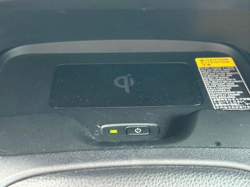 Certified 2025 Toyota Corolla SE image 28