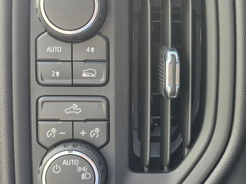 New 2026 Chevrolet Silverado 1500 W/T w/ WT Value Package AWD/4WD image 10