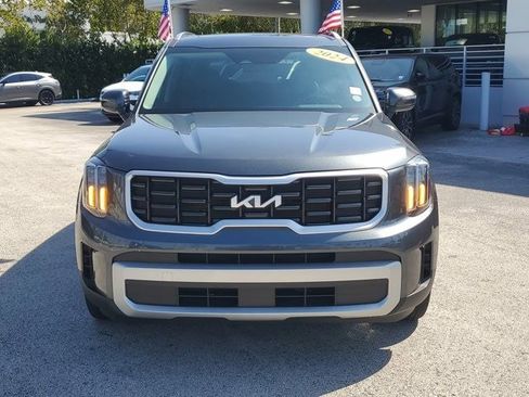 Used 2024 Kia Telluride S w/ S Sunroof Package FWD image 2