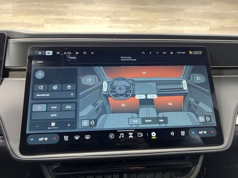 Used 2024 Rivian R1S Adventure image 31