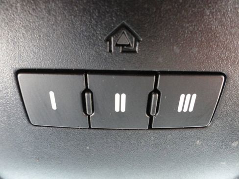 Used 2018 Dodge Charger SXT Plus image 23