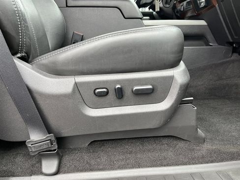 Used 2011 Ford F250 Lariat w/ Lariat Interior Pkg image 35