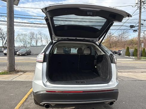 Used 2016 Ford Edge Titanium w/ Technology Package AWD/4WD image 27