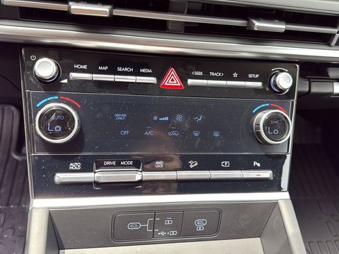 Used 2026 Hyundai Santa Fe SE AWD/4WD image 27