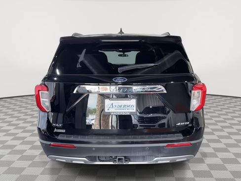Certified 2023 Ford Explorer XLT w/ Equipment Group 202A AWD/4WD image 8