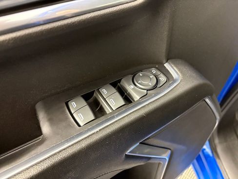 Used 2023 GMC Sierra 1500 Elevation image 13