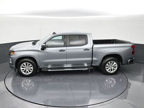 Used 2023 Chevrolet Silverado 1500 Custom image 13