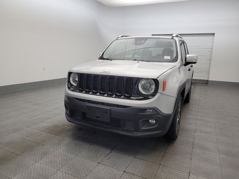 Used 2017 Jeep Renegade Limited image 15