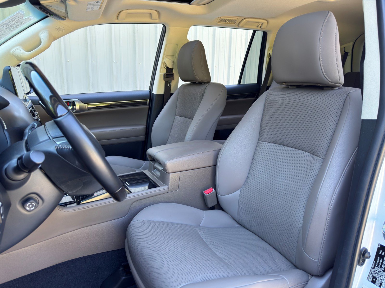 Used 2023 Lexus GX 460 Premium w/ Accessory Package AWD/4WD image 42