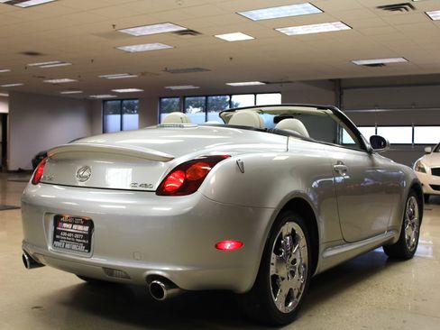 Used 2002 Lexus SC 430 Convertible image 4