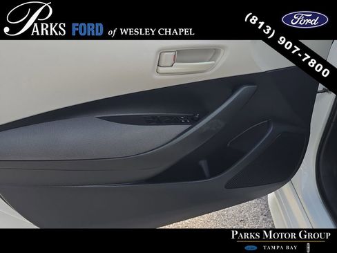 Used 2022 Toyota Corolla LE FWD image 15