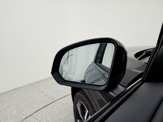 New 2026 Volvo XC40 B5 Core w/ Protection Package Premier AWD/4WD image 23