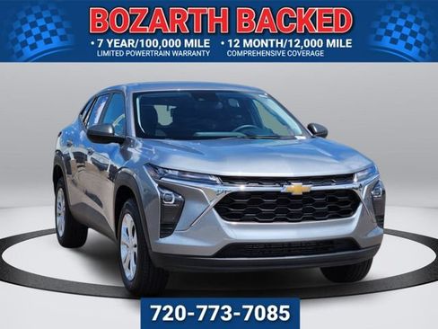 Used 2025 Chevrolet Trax LS FWD image 6