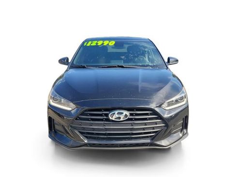 Used 2020 Hyundai Veloster 2.0 Premium FWD image 2