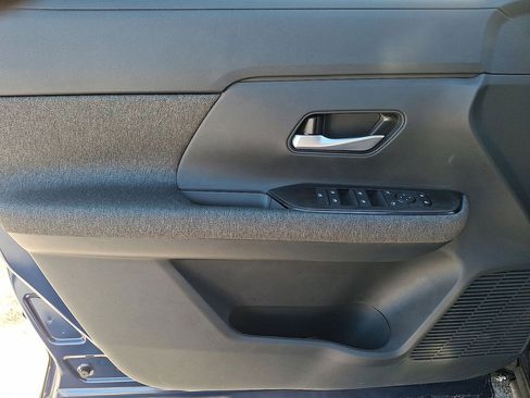 Used 2026 Nissan Kicks SV w/ Cold Weather Package image 10