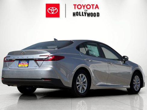 New 2026 Toyota Camry LE w/ Convenience Package FWD image 4