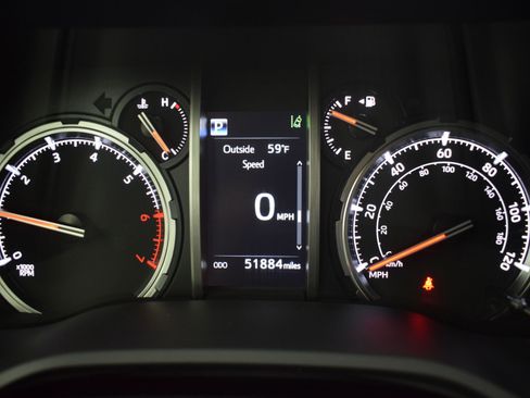 Used 2024 Toyota 4Runner TRD Off-Road image 17