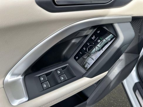 New 2025 Audi Q5 Prestige image 18