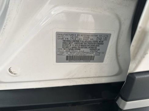 Used 2020 Nissan Kicks SR w/ SR Premium Package FWD image 23