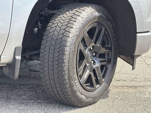 Used 2023 Chevrolet Silverado 1500 RST w/ Z71 Off-Road Package AWD/4WD image 12
