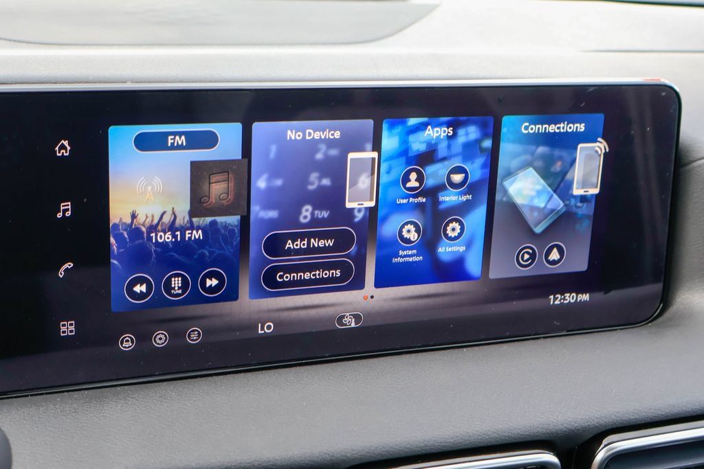 New 2027 Nissan Sentra SV w/ Floor Mat Package FWD image 5