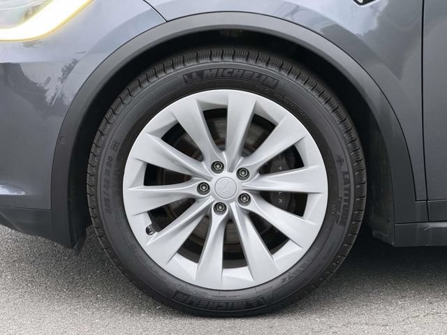 Used 2019 Tesla Model X Long Range AWD/4WD image 7