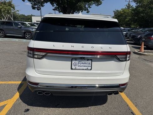 Used 2023 Lincoln Aviator AWD w/ Elements Package image 6