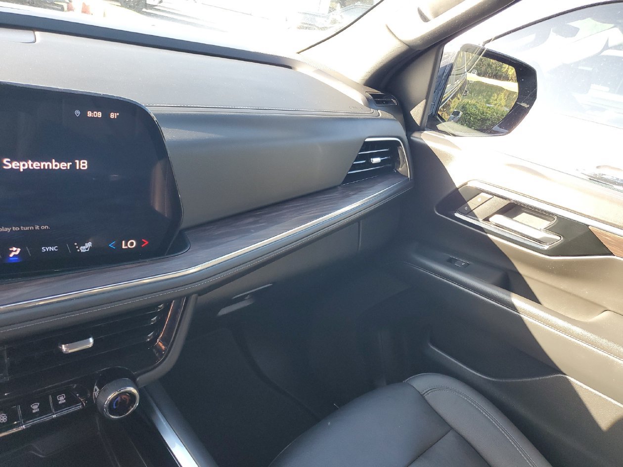 Used 2025 Chevrolet Tahoe LT RWD image 24