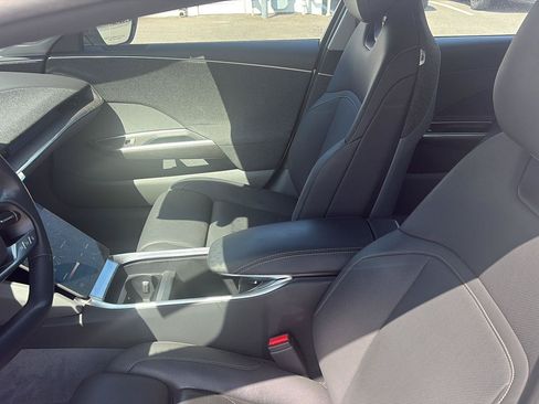 Used 2025 Lucid Air Touring AWD/4WD image 15