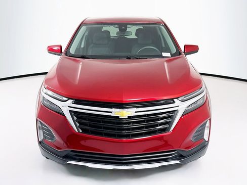 Used 2022 Chevrolet Equinox LT FWD image 2