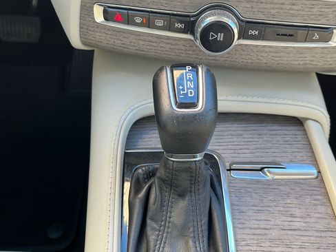 Used 2021 Volvo XC90 T6 Inscription w/ Advanced Package image 19