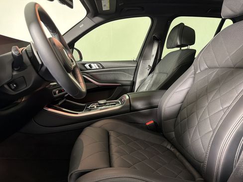 Used 2024 BMW X5 sDrive40i w/ M Sport Package RWD image 4