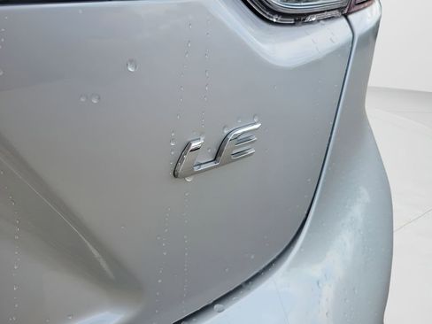 Used 2025 Toyota Corolla LE image 7