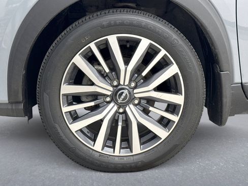 Used 2023 Nissan Kicks SV FWD image 12