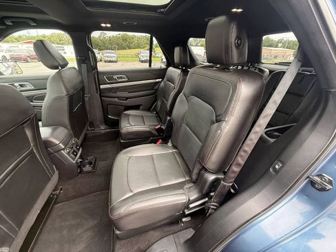 Used 2018 Ford Explorer Sport w/ Equipment Group 401A AWD/4WD image 19