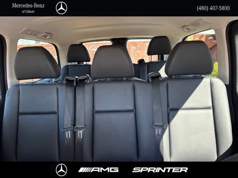 Used 2023 Mercedes-Benz Metris Passenger image 31