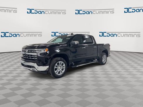 Used 2025 Chevrolet Silverado 1500 LTZ w/ LTZ Convenience Package II AWD/4WD image 4