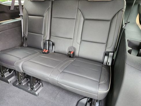 Used 2022 GMC Yukon XL SLT w/ SLT Luxury Package AWD/4WD image 20
