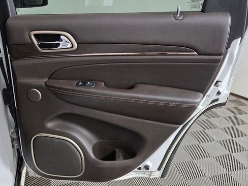 Used 2017 Jeep Grand Cherokee Summit image 34